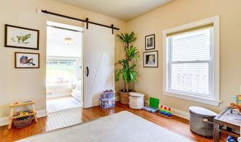 1708 N CAMERON St, Arlington, VA 22207