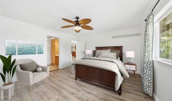 1386 Nanialii St, Kailua, HI 96734