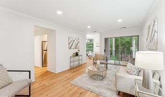 3358 WOODBURN Rd 24, Annandale, VA 22003
