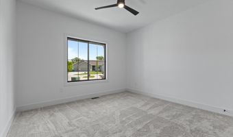 1112 2nd St NE, Altoona, IA 50009