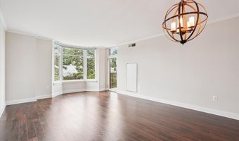4915 HAMPDEN Ln 307, Bethesda, MD 20814