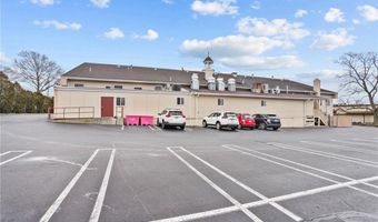 383 Metacom Ave, Bristol, RI 02809