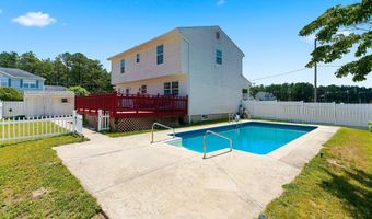 16 Cherry St, Beachwood, NJ 08722
