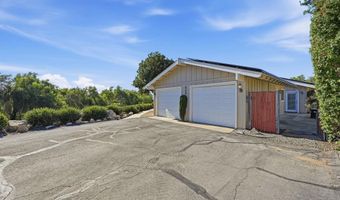 929 Pepper Tree Ln, Fallbrook, CA 92028