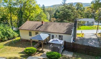 26 Cedar Ridge Dr, Alloway, NJ 07462