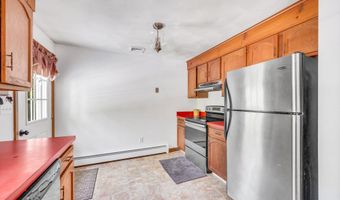 21 Quarry Rd, Branford, CT 06405
