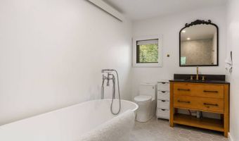 386 Spruce St, Alpine, WY 83128