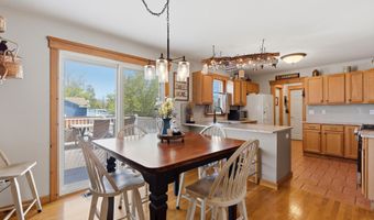 399 Trenton Ave N, Bayville, NJ 08721