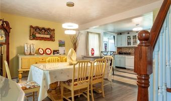 35 Boyd Ave, East Providence, RI 02914