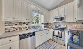 13 Oak Grove Ln NW, Adairsville, GA 30103