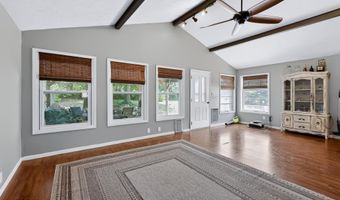 880 Oak Crst, Baxter Springs, KS 66713