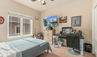 5236 SHADOW ROCK Dr, Cheyenne, WY 82009