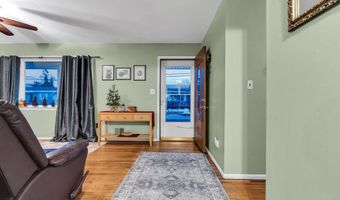 46 Bowline St, Beachwood, NJ 08722