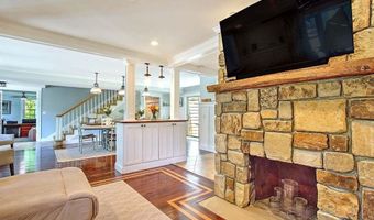 46 Channing Rd, Narragansett, RI 02882