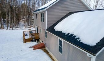 28 Murray Rd, Ashburnham, MA 01430