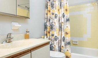 90 HAMPSTEAD Dr 90, Ambler, PA 19002