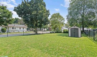 126 YALE St, Green Bay, WI 54303