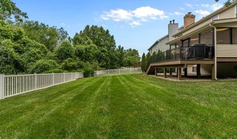 2535 Barrett Springs Dr, Ballwin, MO 63021