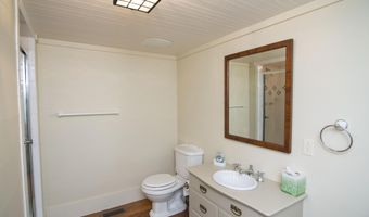 90 Taylor Ln, Alderson, WV 24910