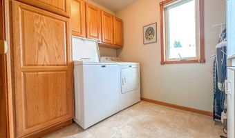 3015 Colorado Dr, Bismarck, ND 58503