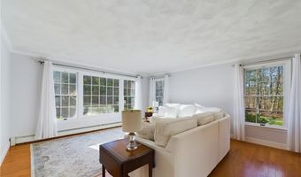 116 Ridge Dr, Exeter, RI 02822