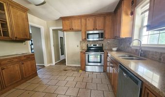 2022 Stuart Ave, Albany, GA 31707