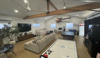145 Mesa Dr, Camarillo, CA 93010