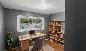 2303 Fairview Dr, Alton, IL 62002