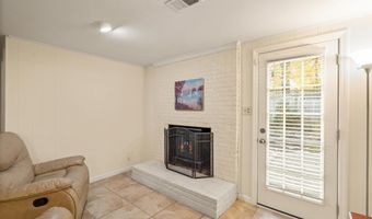 7421 BEVERLY MANOR Dr, Annandale, VA 22003