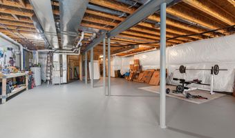 3078 N Spurway Dr, Ann Arbor, MI 48105