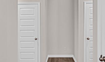 23285 WORCESTER Ln, Athens, AL 35613