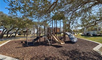1 Augusta Cir, Aransas Pass, TX 78336