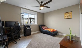 3408 NW Reinhart Dr, Ankeny, IA 50023