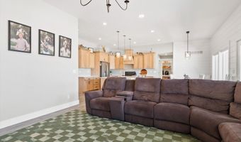 5089 Tree Valley Rd, Chubbuck, ID 83202