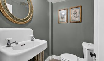105 South St, Barre, MA 01005