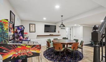5 Spring Hill Rd, Bedford, NH 03110