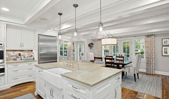 1801 N HARTFORD St N, Arlington, VA 22201