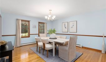 86 Wickham Rd, North Kingstown, RI 02852