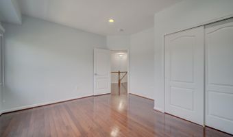 43320 BARNSTEAD Dr, Ashburn, VA 20148