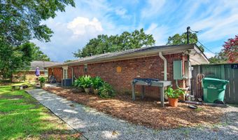514 Sunset Dr, Bay St. Louis, MS 39520