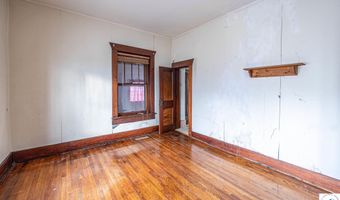 311 E Dover St, Appleton City, MO 64724