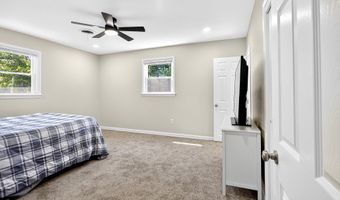 910 MONROE Ter, Dover, DE 19904