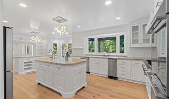 28925 Medea Mesa Rd, Agoura Hills, CA 91301