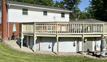 6419 Woodwind Dr, Indianapolis, IN 46217