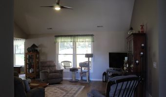 811 Thomas Dr, Angola, IN 46703