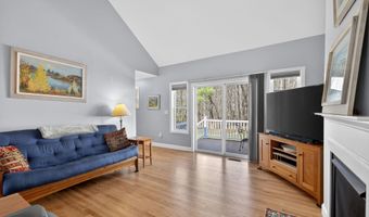 22 Mill Pond Rd 22, Brentwood, NH 03833