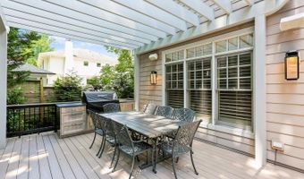 5114 WESSLING Ln, Bethesda, MD 20814