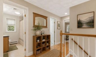 22 Lakewood Dr, Alton, NH 03810