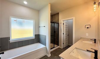 5901 SW Coywolf St, Bentonville, AR 72713