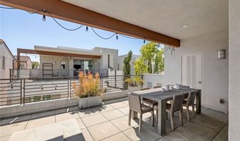 5515 Palm Dr, Hawthorne, CA 90250